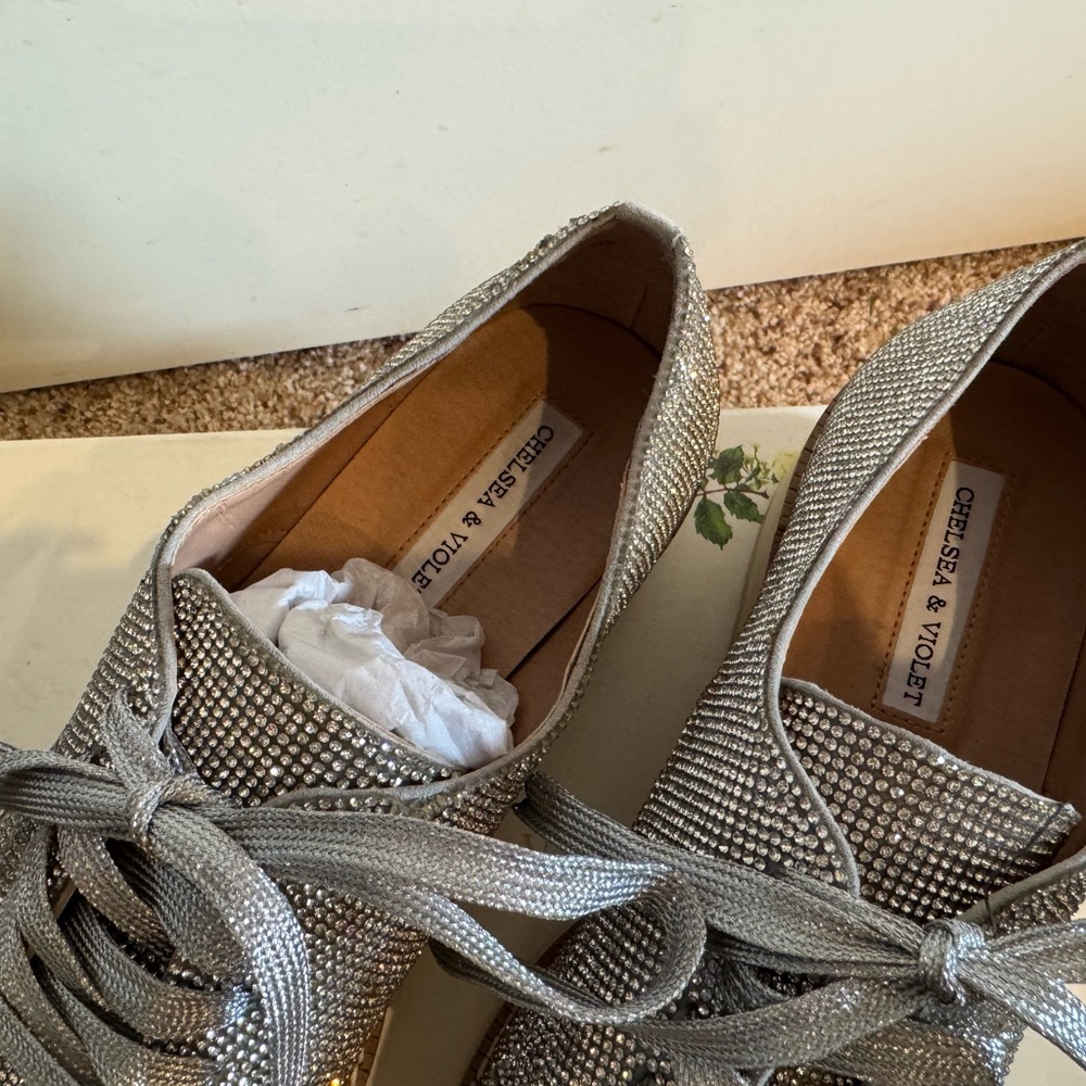 Chelsea & Violet Silver Women's Shoes